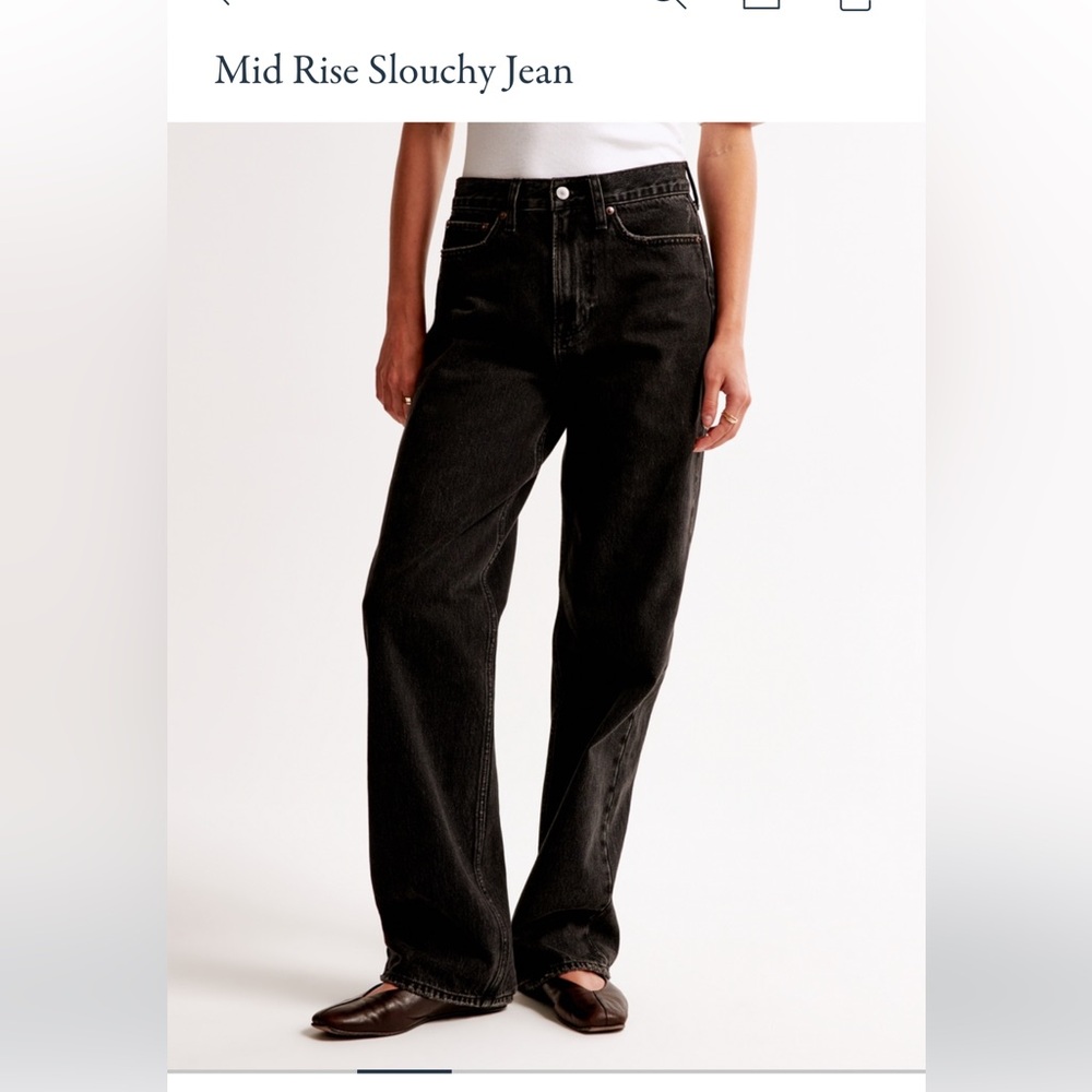 Abercrombie & Fitch Women's Black Slouchy Mid Rise Jean